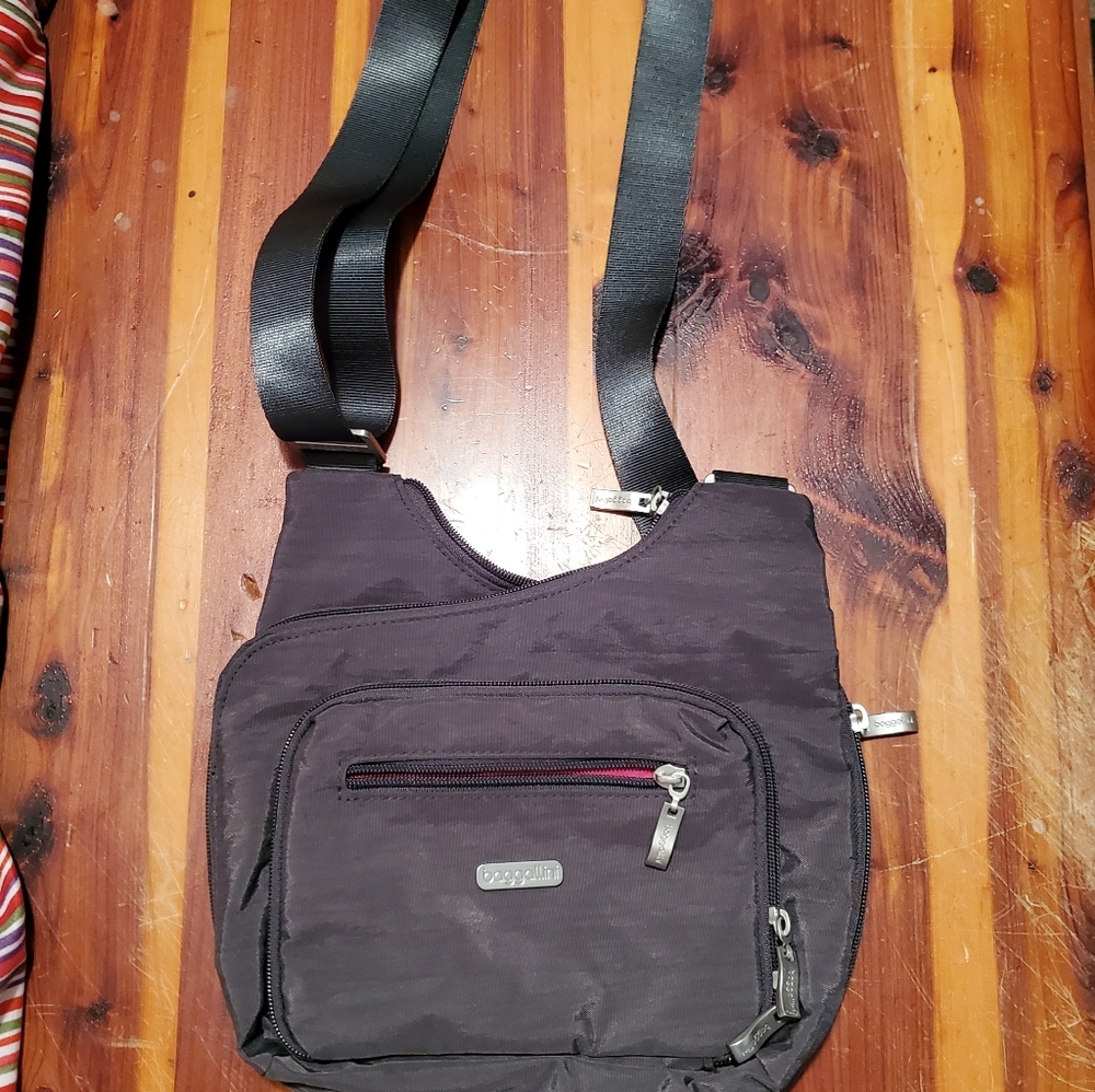 Baggallini Cross Body Bag